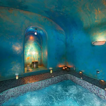 Blue Angel * Fira (Santorini)