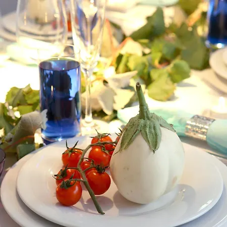 Blue Angel Willa Fira (Santorini)