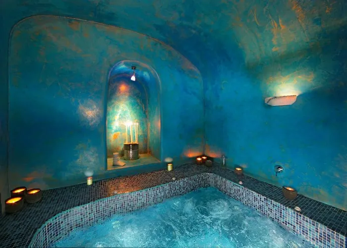 Blue Angel * Fira (Santorini)