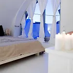 Blue Angel Φηρά